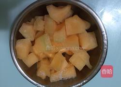 哈密瓜沙冰的做法图解3