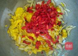 彩椒洋葱炒鸡蛋的做法图解5