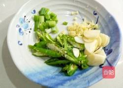  香菇绿豆芽的做法图解3