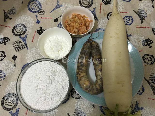 把所需的材料称好准备好
