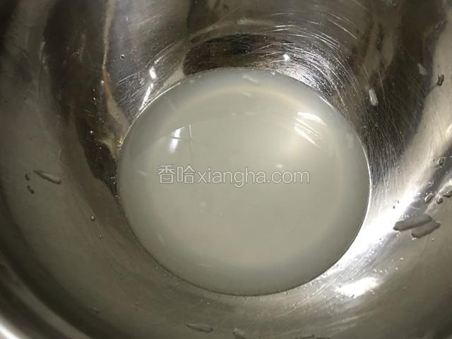 捏出的汁不要倒掉等一下要用到