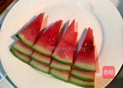 花样西瓜拼盘的做法图解4