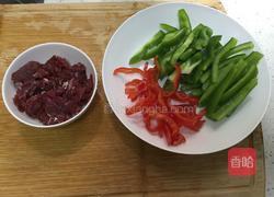 彩椒炒牛肉的做法图解2