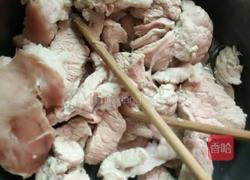 肉片炒花白的做法图解1