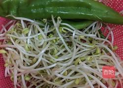 黄豆芽炖香辣鱼的做法图解3