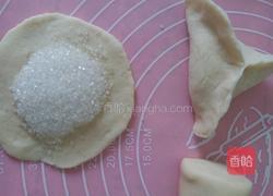 蒸三角糖包的做法图解6