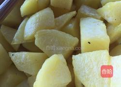招牌哨子土豆的做法图解2