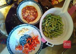 豆角炒肉丝的做法图解1