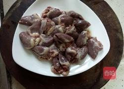 爆炒鸡心的做法图解1