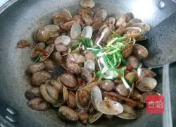 Illustration of Spicy Huajia Recipe 9