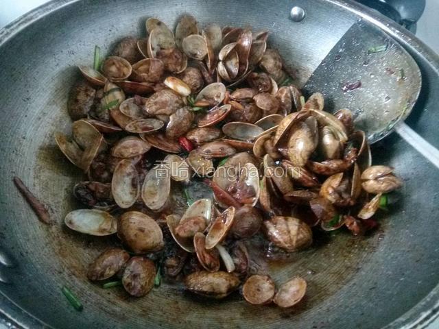 收汁，只剩下油汁了