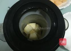 哈密瓜苹果汁的做法图解3