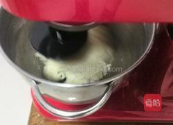 牛角咸面包的做法图解2