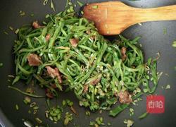 扁豆丝炒肉的做法图解8