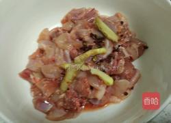 干煸兔肉的做法图解1