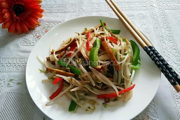 绿豆芽炒豆干