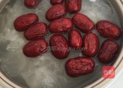 银耳薏米红枣汤的做法图解4