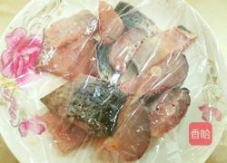 西红柿炖鱼块的做法图解2