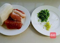 萝卜丝丸子汤的做法图解1