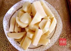 彩椒过油土豆条的做法图解1