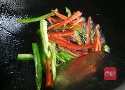 椒丝腐乳炒豆芽的做法图解4