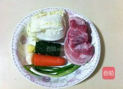 卷心菜肉末炒饭的做法图解1