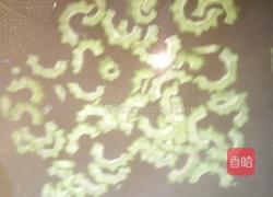 炝炒苦瓜的做法图解5