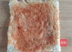 Illustration of how to make toast rolls 3