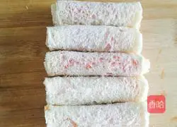 Illustration of how to make toast rolls 7