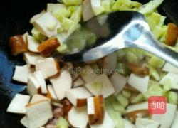 豆干炒肉的做法图解4