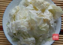 手撕卷心菜的做法图解2