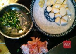 肉骨头山药枸杞汤的做法图解1