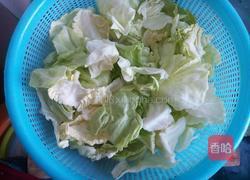 手撒卷心菜的做法图解1