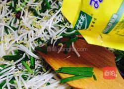 韭菜炒绿豆芽的做法图解7