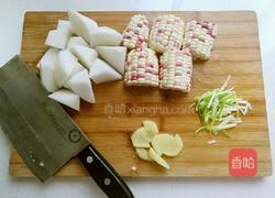 玉米萝卜排骨汤的做法图解2