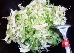 卷心菜炒鸡蛋的做法图解4