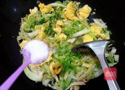 卷心菜炒鸡蛋的做法图解6