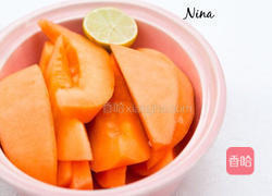 哈密瓜色拉的做法图解2