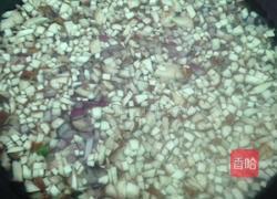 香菇牛奶浓汤的做法图解3