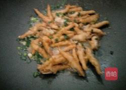 葱花炒凤爪的做法图解4