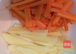 胡萝卜土豆饼的做法图解2