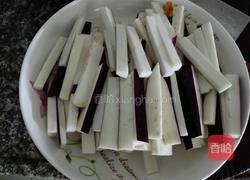 茄子豆角炒肉的做法图解2