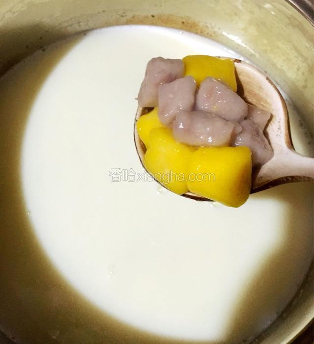 再放入芋圆搅拌