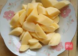 茄汁土豆炖牛肉的做法图解1