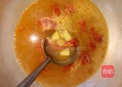 西红柿土豆汤的做法图解3