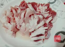 蒜苗小炒肉的做法图解1