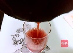 现榨西瓜汁的做法图解5