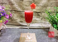 现榨西瓜汁的做法图解6