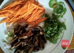 香菇肉末鸡蛋汤的做法图解2