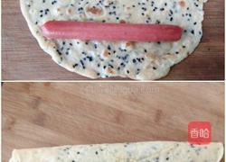 鸡蛋饼卷火腿肠的做法图解9